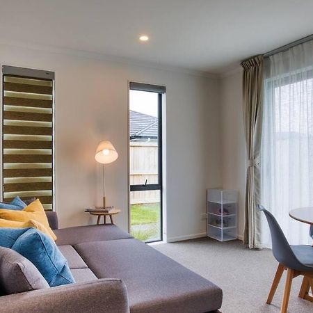 Cozy Retreat On Serene Street Hamilton Exterior foto